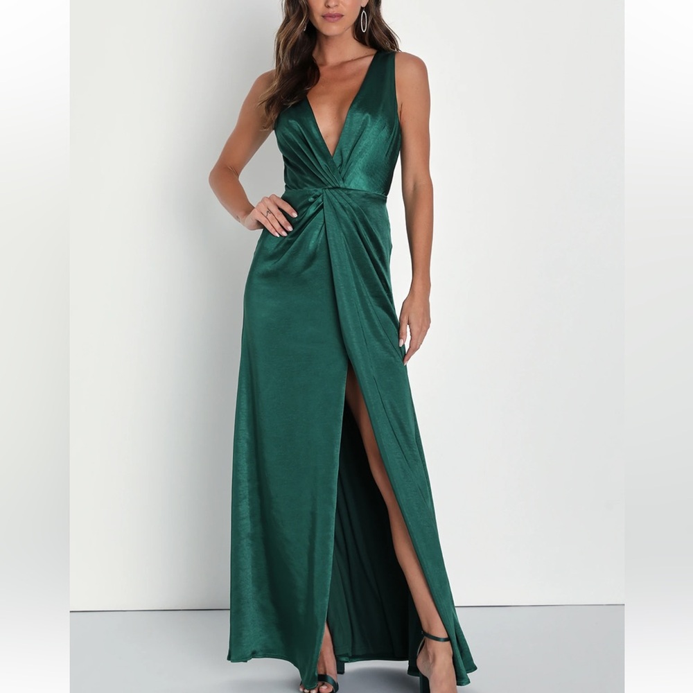 Lulu’s Perfect Refinement Emerald Green Sleeveless Satin Maxi Dress NWOT Size XL